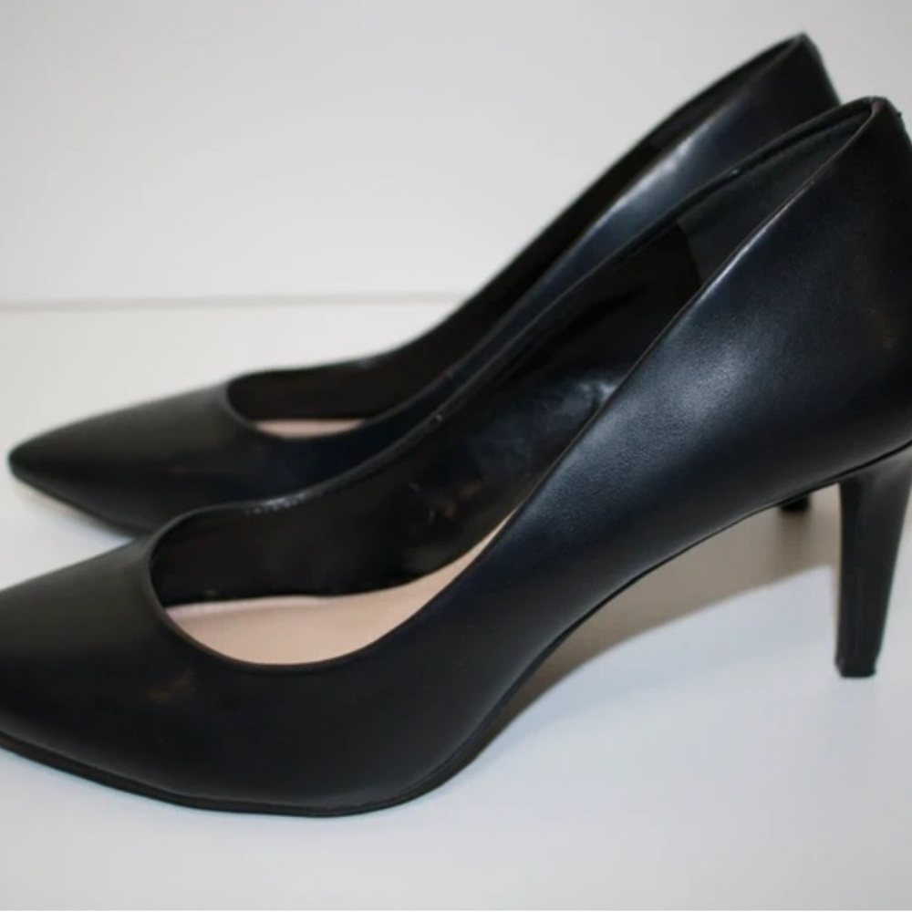 Kellytoy Classic Black Heels